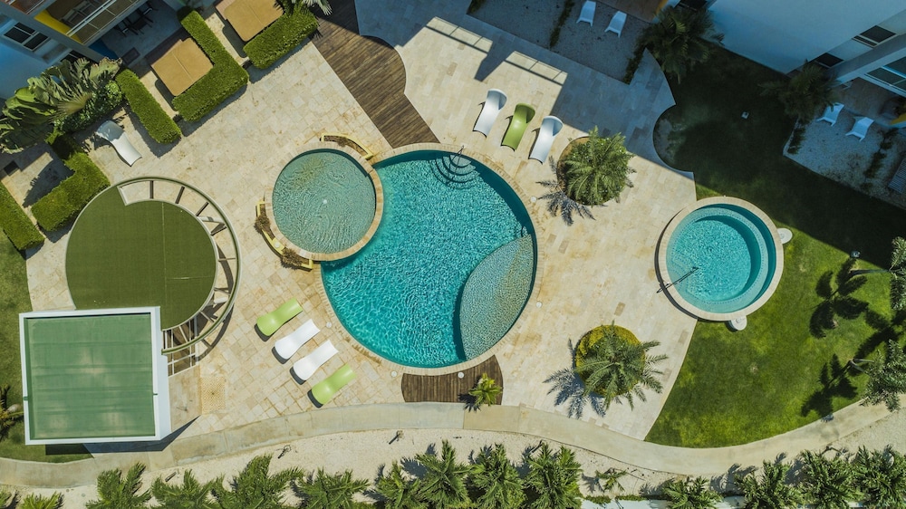 Charming 1br1ba Condo in Great Location With Pool