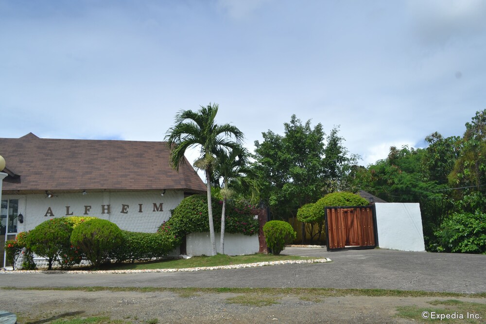 Alfheim Resort