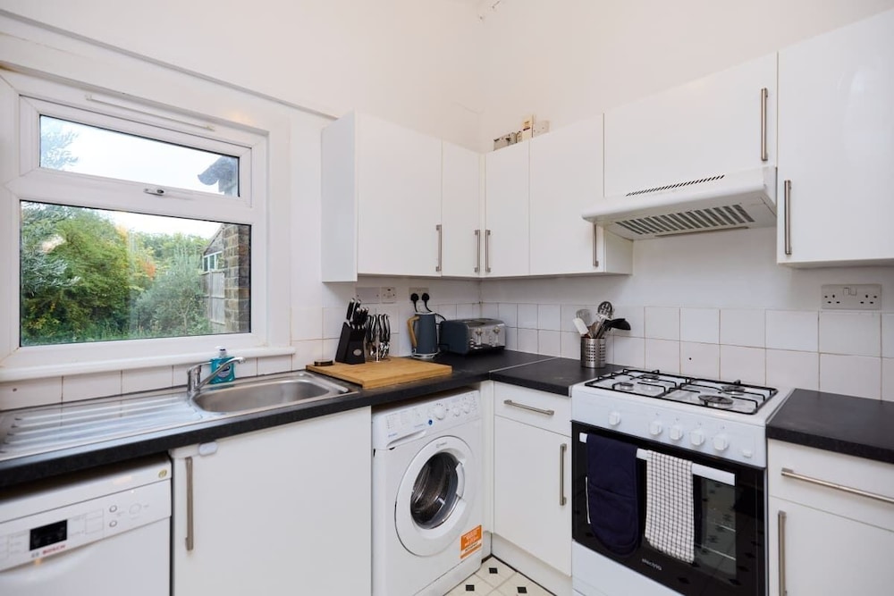 The Nunhead Place - Inviting 2bdr House With Garden