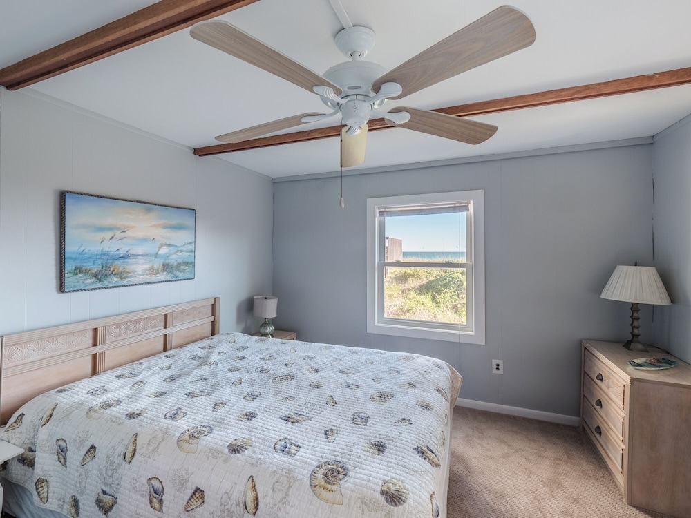 Blue Crab by Topsail Realty