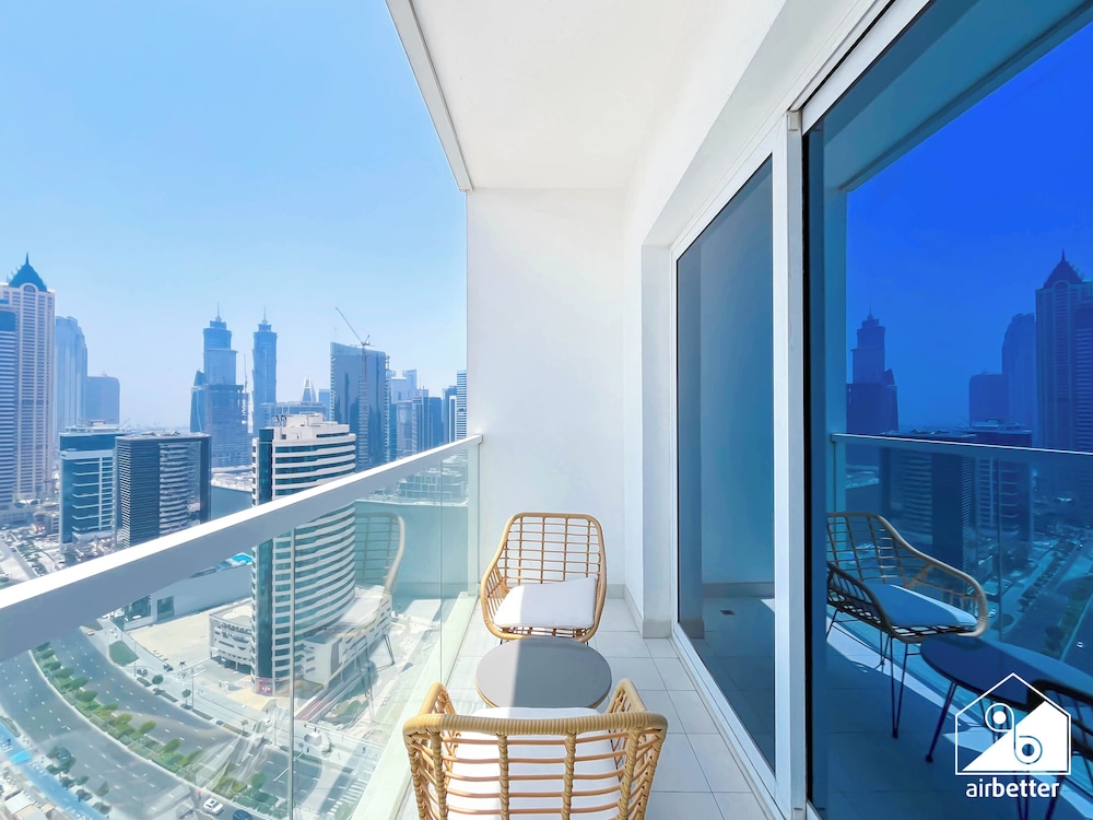 Gorgeous Studio With Balcony Business Bay