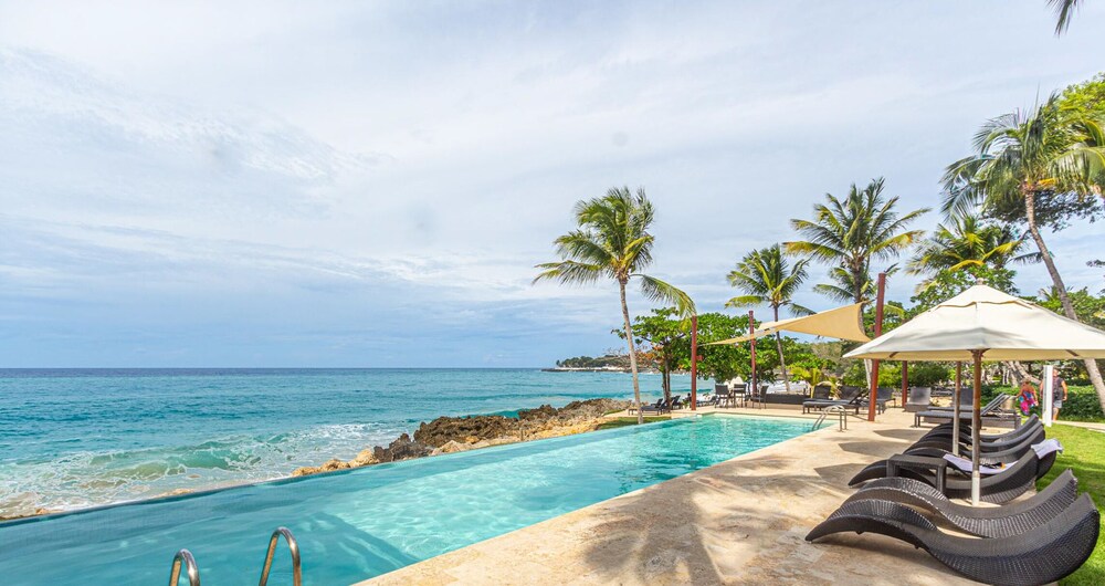 Infiniti Blu, 2 Bedroom Family Suite
