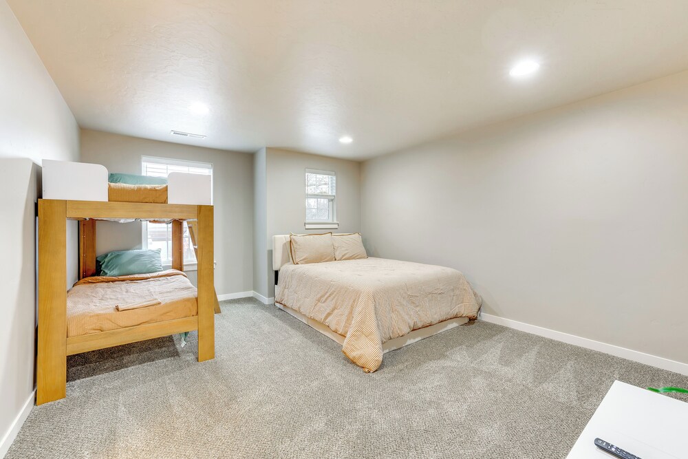 3 Mi to Boise River Greenbelt: Home w/ Fenced Yard