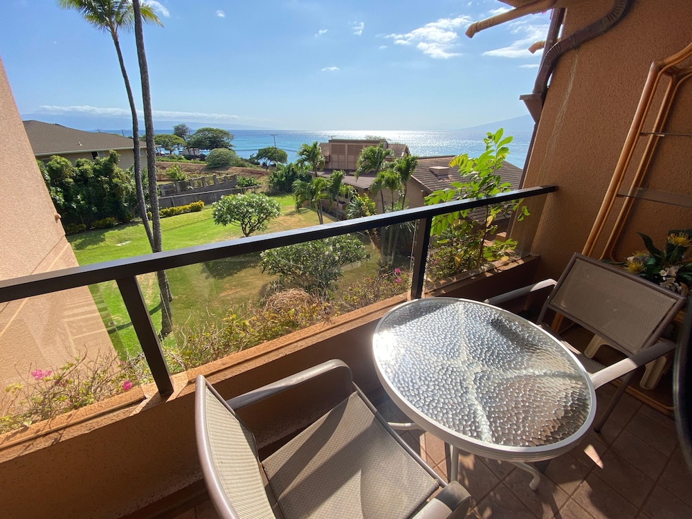 Kahana Villa F405 in Lahaina