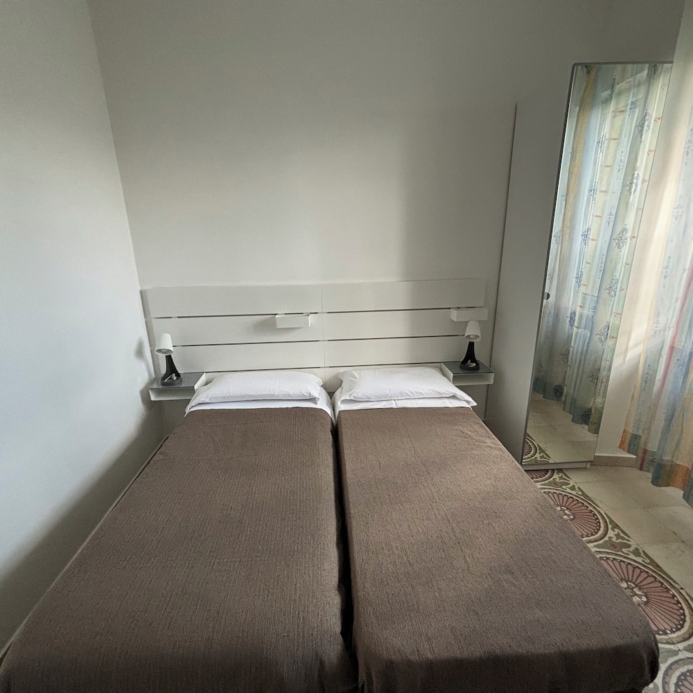 Room & Parking
