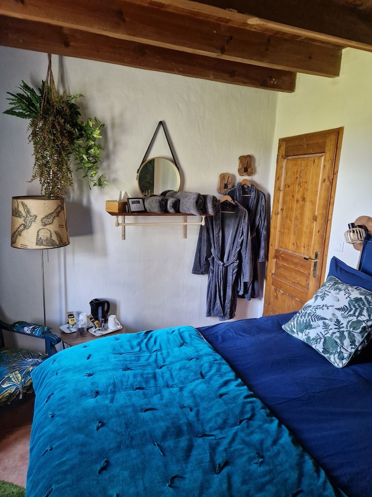 Photo 42