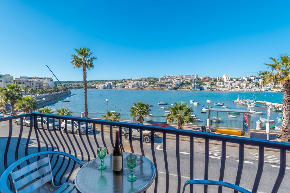 Harbour Lights Apartments by Getaways Malta, photo 27