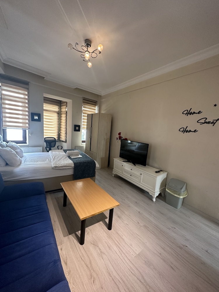 Green Bird Süit - Image 13