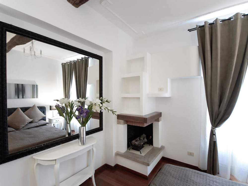 Banchi Apartment