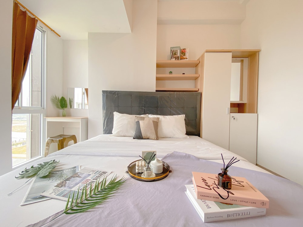 Comfortable Studio at 31th Floor Tokyo Riverside PIK 2 Apartment