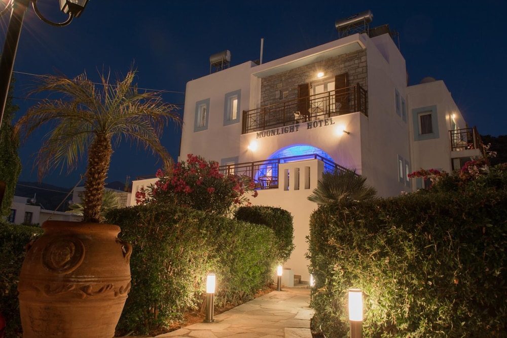 Moonlight Hotel photo 4