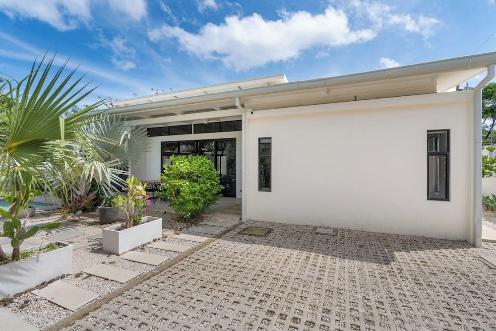 Sprawling Modern Property with a Tranquil Outdoor Living Space, swimming pool, and a private Casita