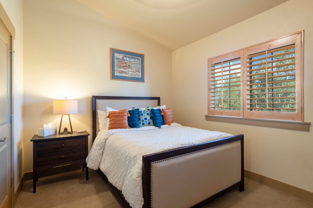 Stunning Mountain Views-Bear Hollow 4402-Spacious 3Bedrooms Near Canyons Village