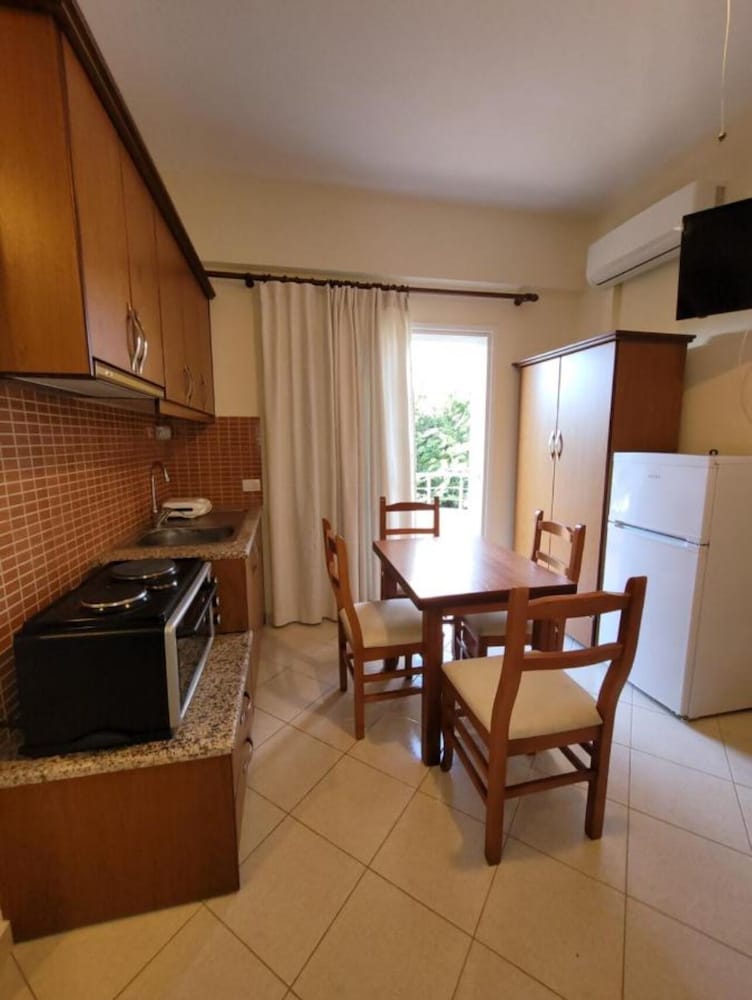 Mihasi Apartments