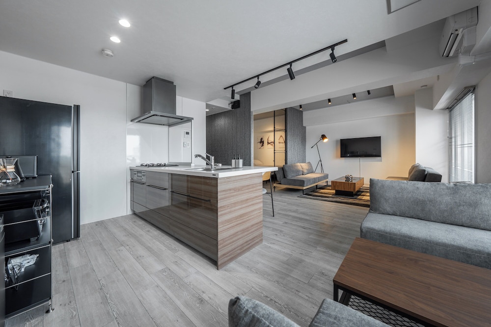 LUXIA 503