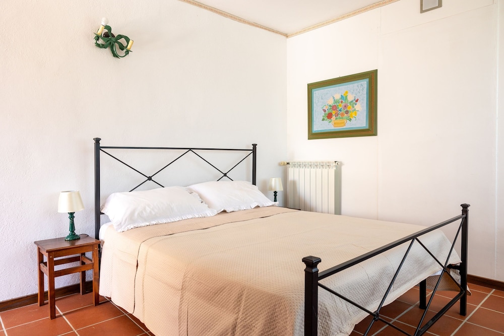 Olvietello With 3 Bedrooms and 3 Bathrooms