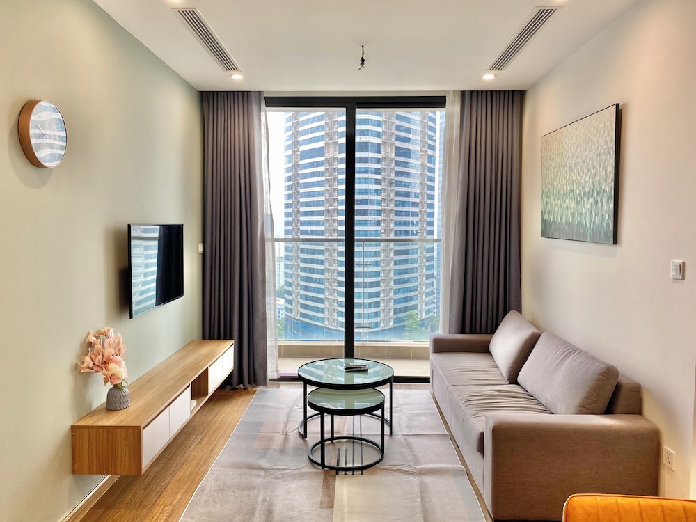 Vinhome SkyLake - Service Apartment