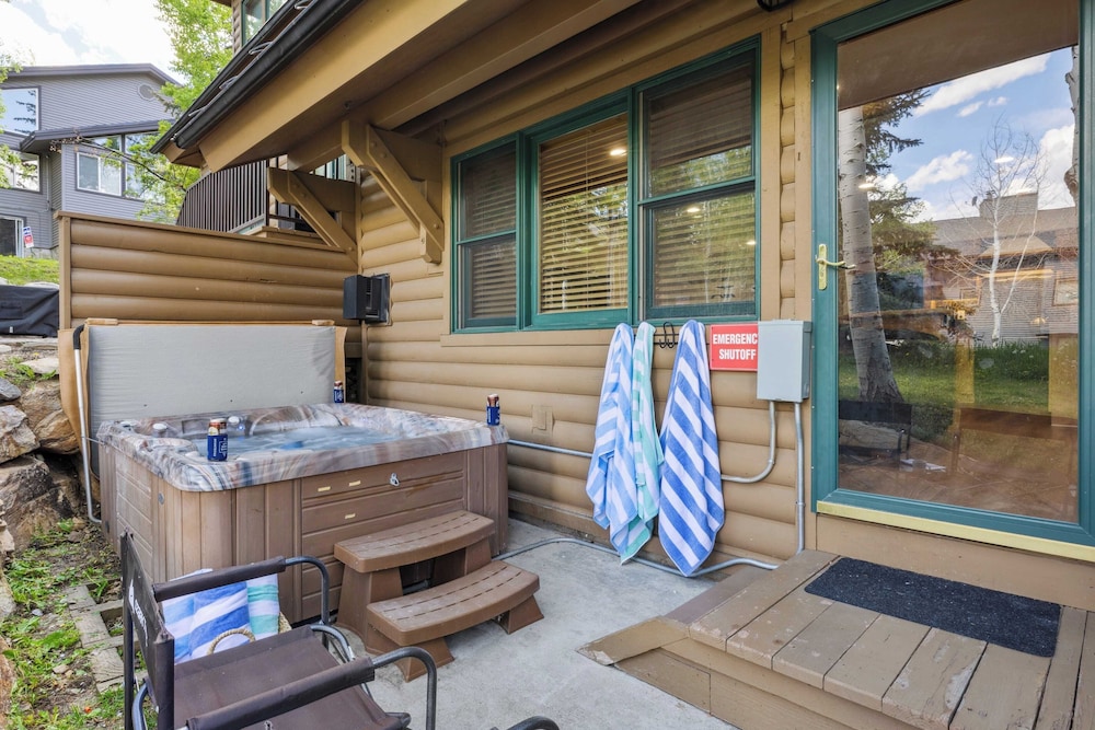 Foxglove at Deer Valley by Avantstay: A Charming Park City Getaway