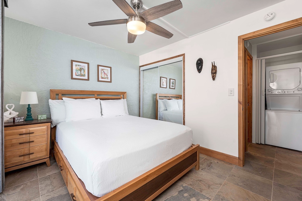 Ocean Front Condo - Vrkcv