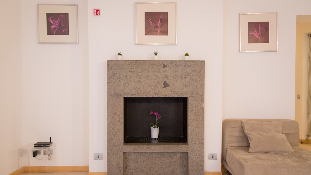 Rental in Rome Bernini Square