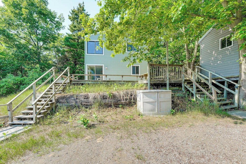 Walk to Semi-private Beach: Lake Michigan Getaway