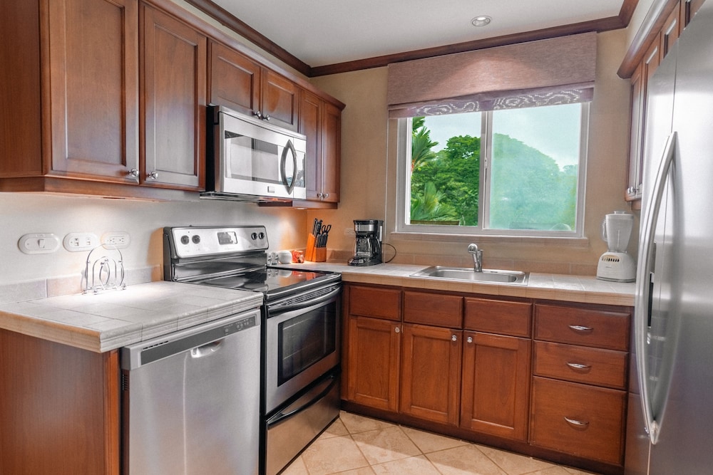 CR Luxury Veranda 7B 2 Bdrm