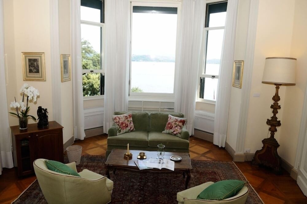 Villa Claudia dei Marchesi Dal Pozzo view 2