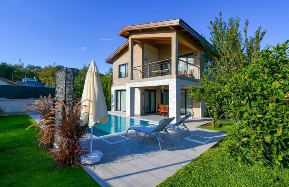 Gorgeous Villa With Private Pool and Jacuzzi in Fethiye view 5