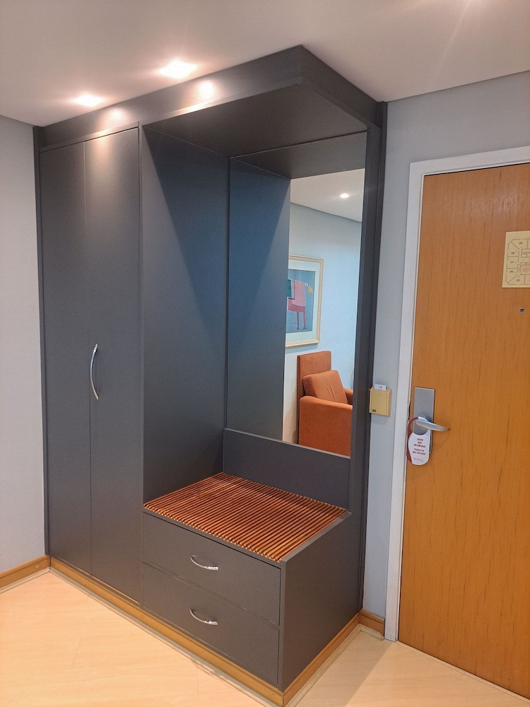 Get a Flat 1302 Bienal Ibira SP