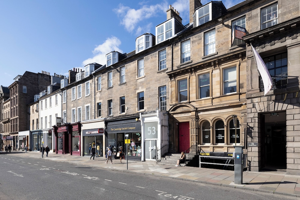 Inviting Flat near City Centre