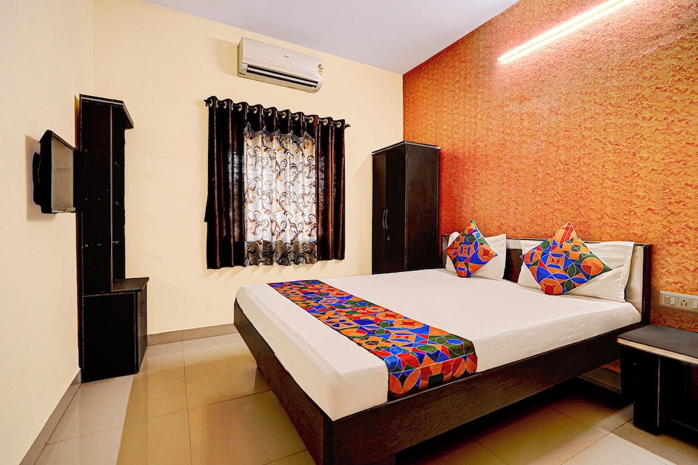 Fabhotel Seven Hills Inn