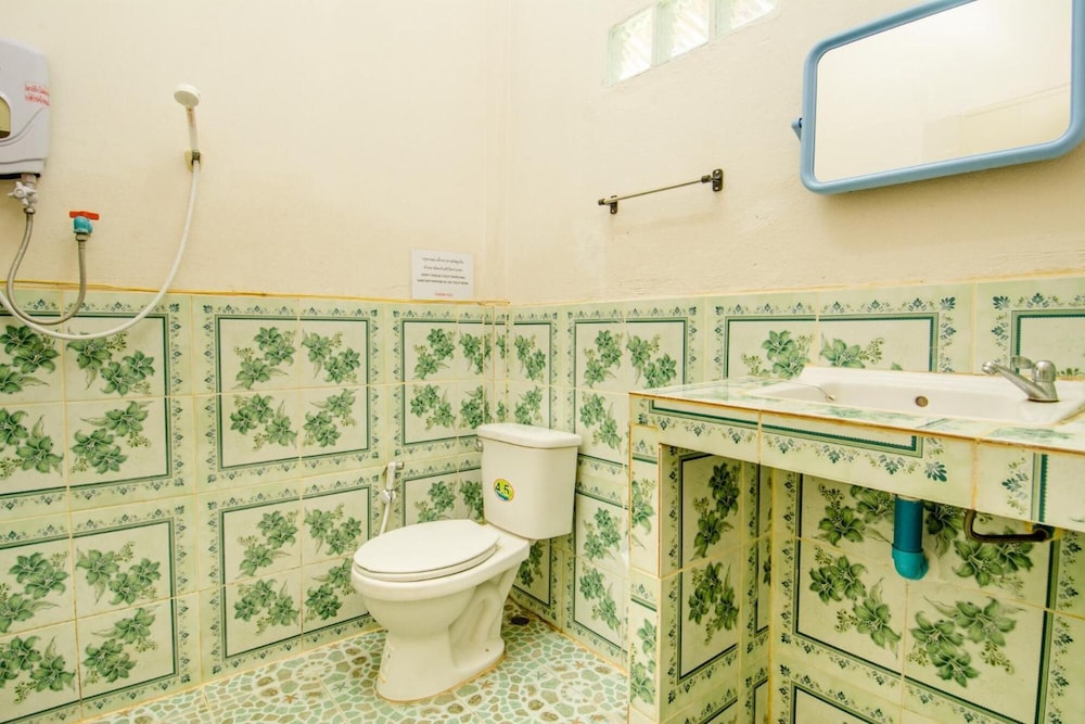 Sarm Mork Guesthouse