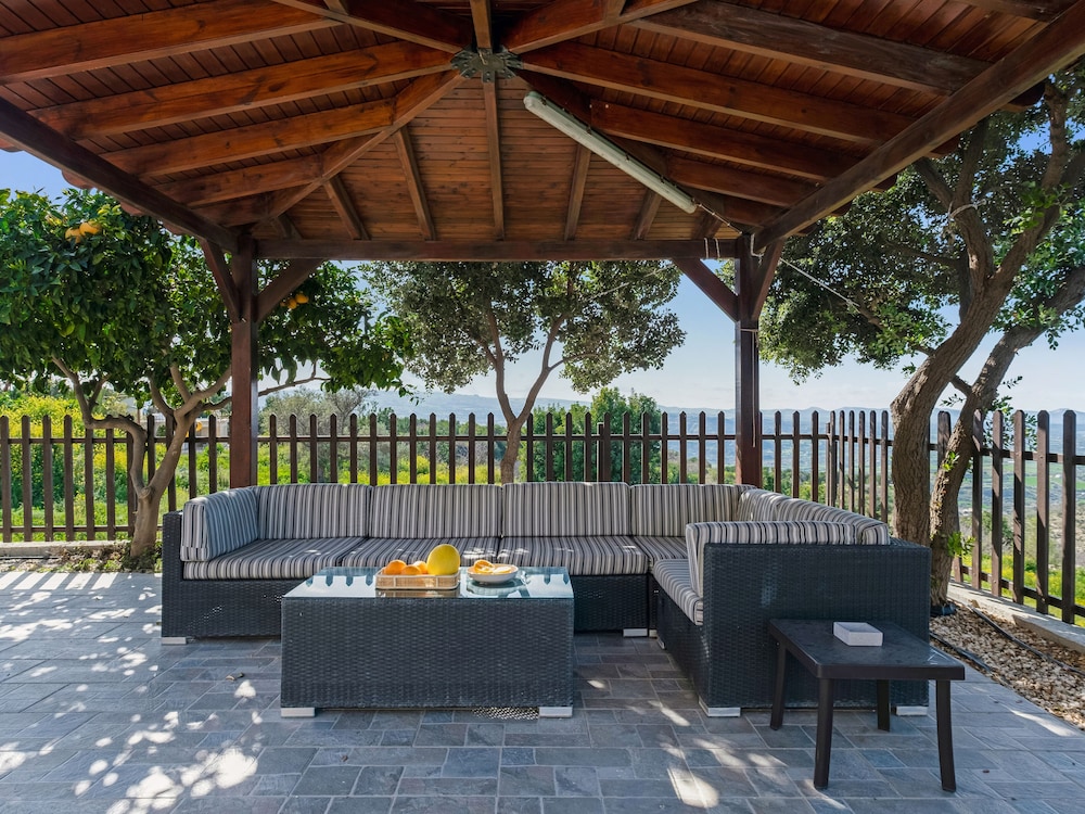 Sanders View - Dreamy 7-bdr Villa With Pool