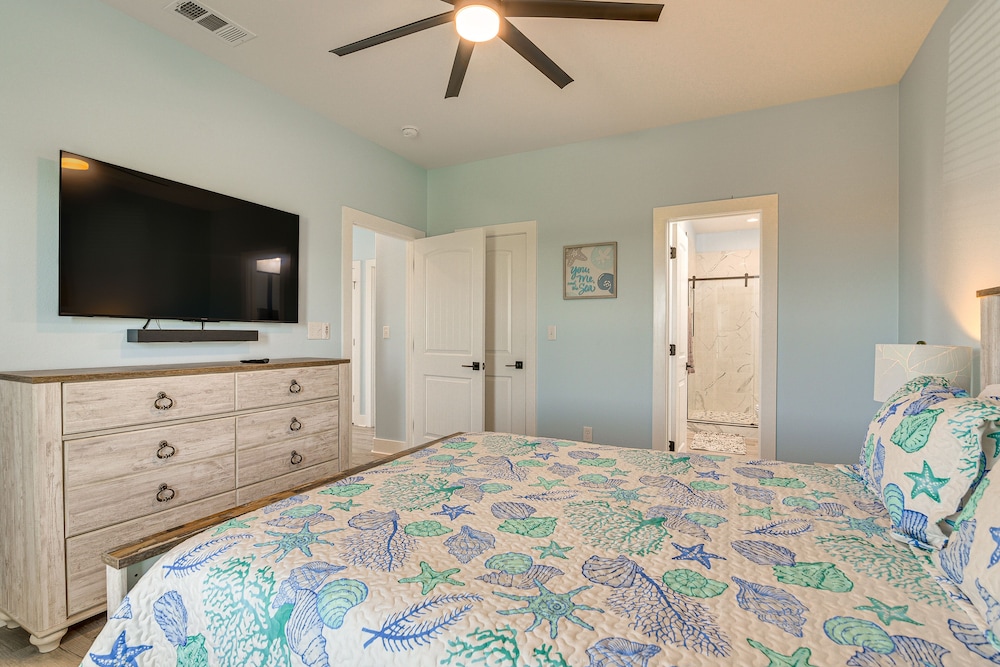 Port Bolivar Beach House w/ Oceanfront Views! view 5