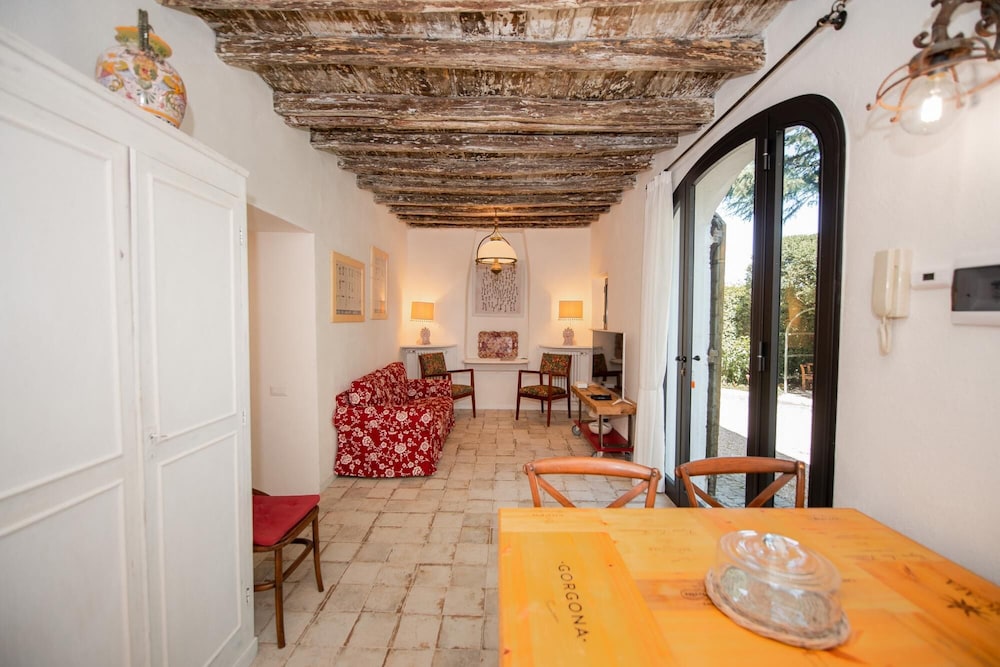 Enchanting Family Country House Near Rome view 5