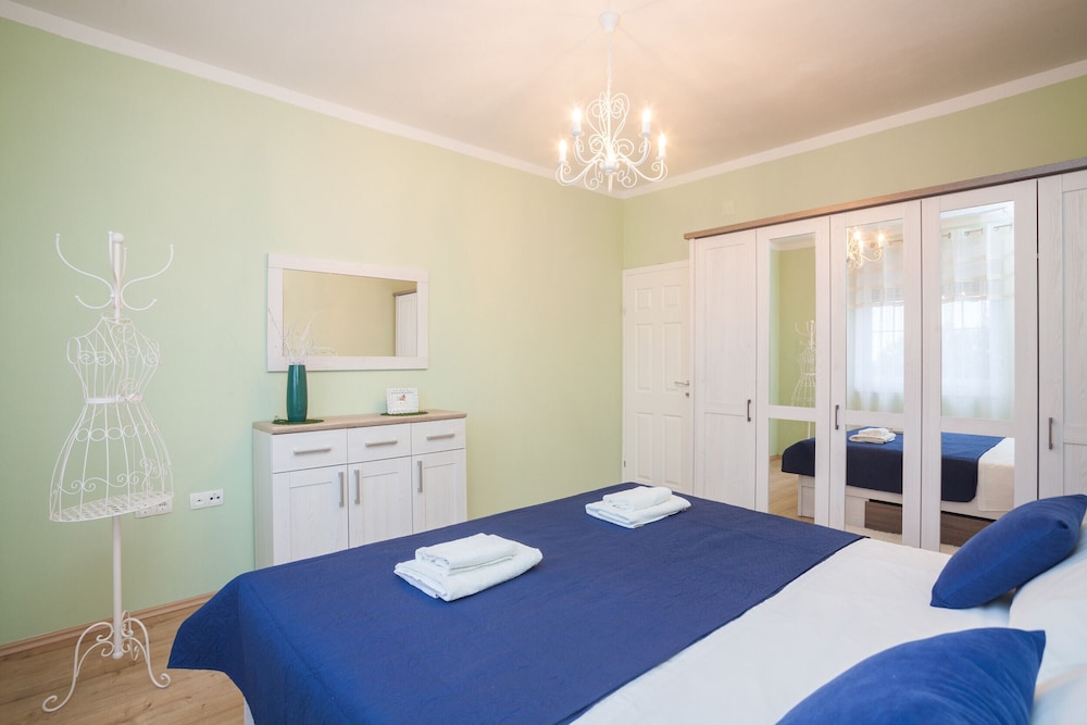 Villa Olive view 5