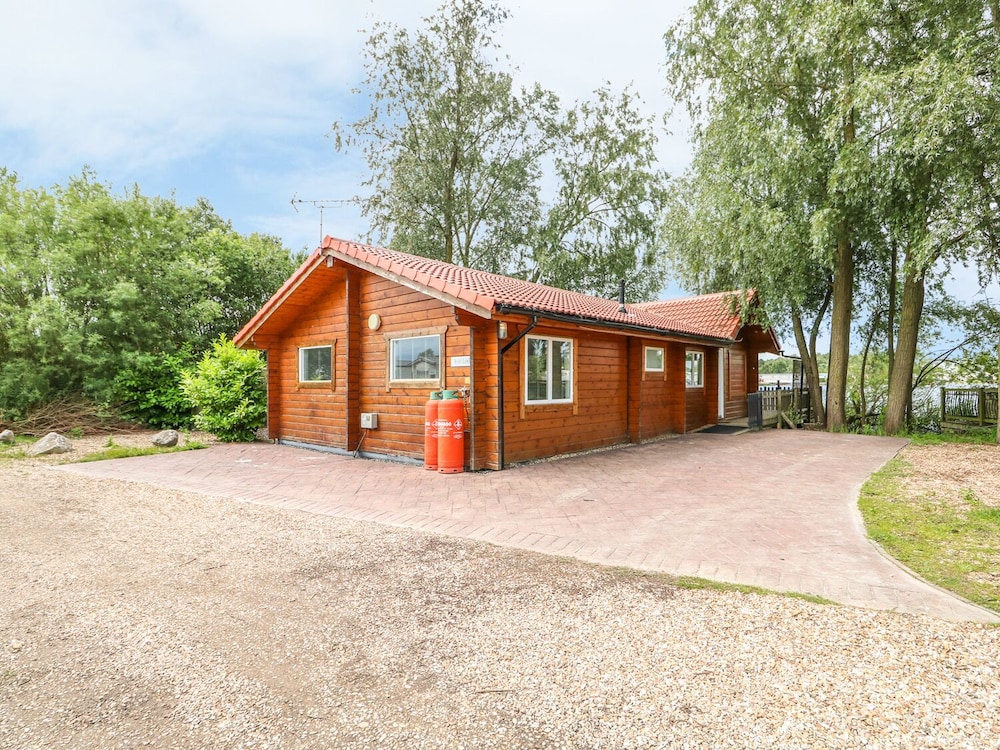 Lincoln Vacations - Teal Lodge - Property Image 1