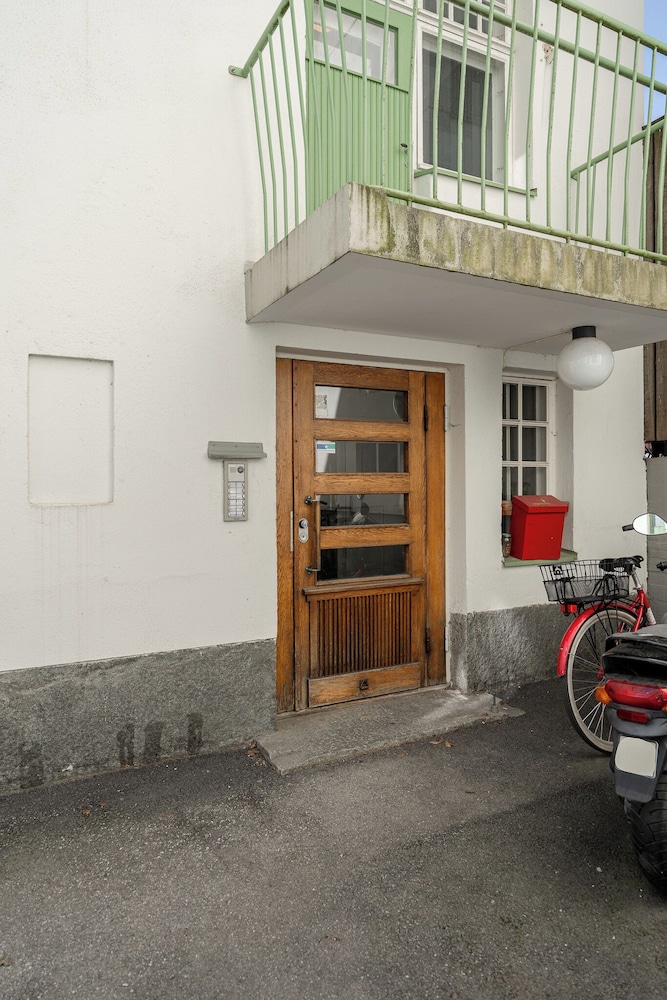 Historical Studio & Excellent Location