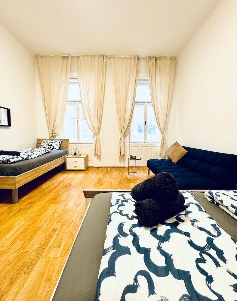 Affordable Stay Walk to Stadthalle
