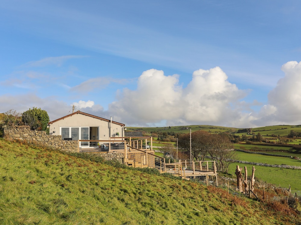 Bryn Y Mor
