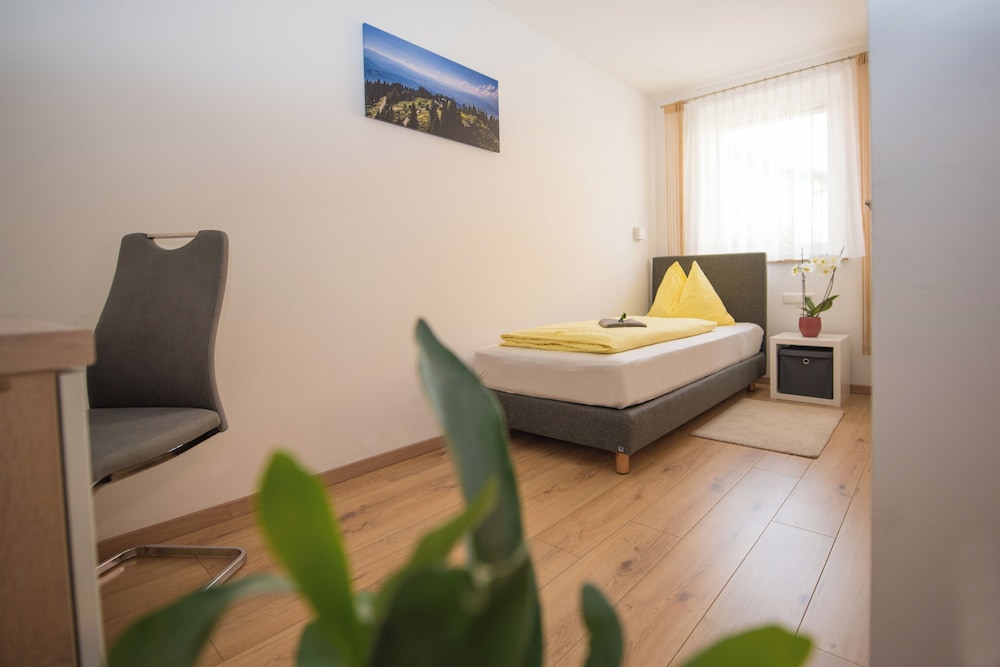 Zimmer Ferienwohnung Yassi