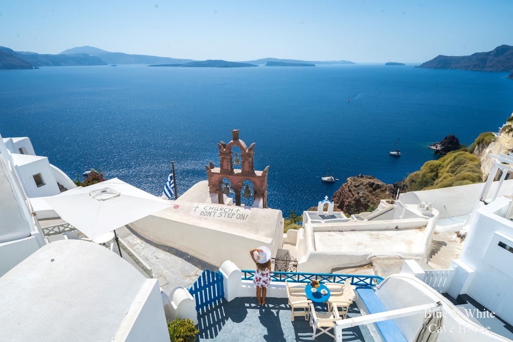 Santorini Paradise