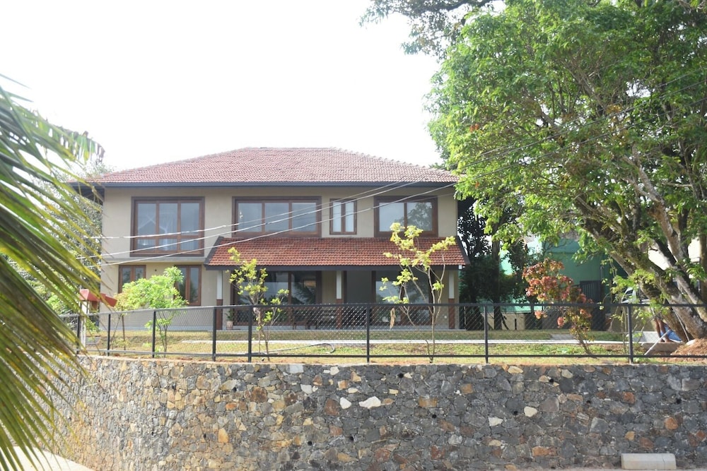 Labuduwa Villa in Galle.