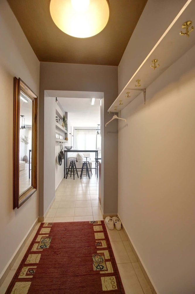 Villa Elias 1BR Upper Apt with Pool