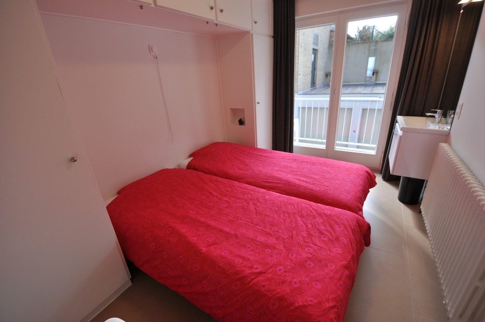 Apartment in Duinbergen by Sailing Club