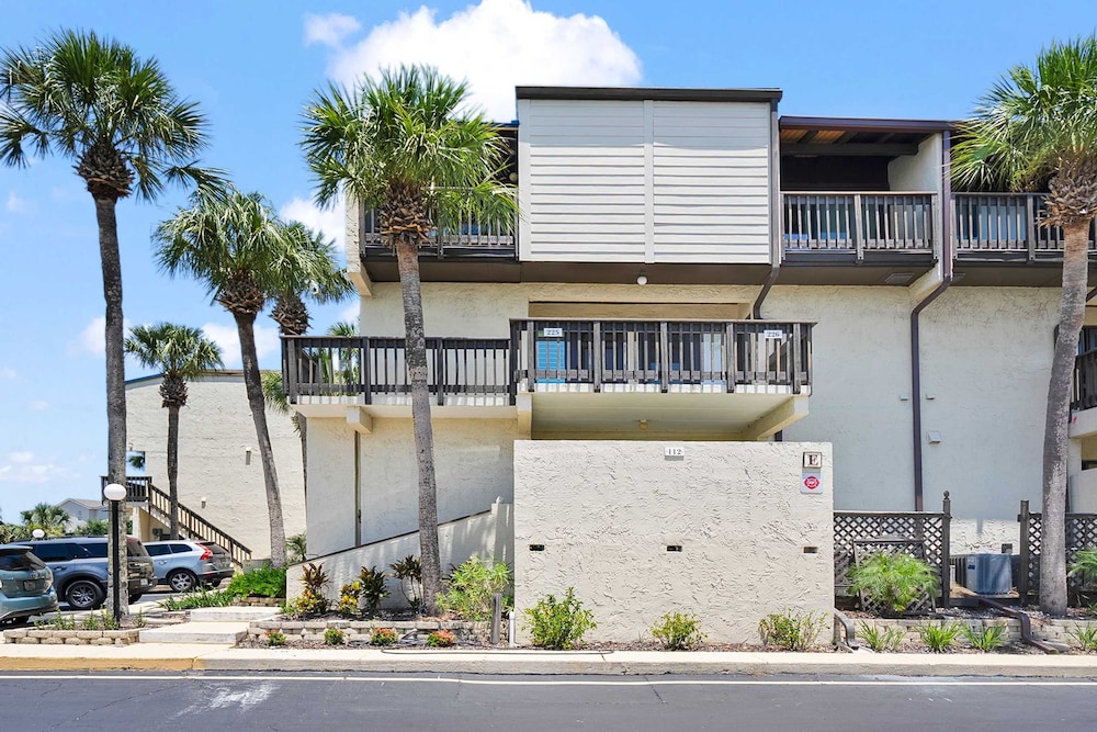 Direct Ocean View Steps to Beach Modern Updates