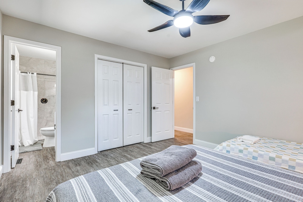 Updated Wilmington Home Near Intracoastal Access