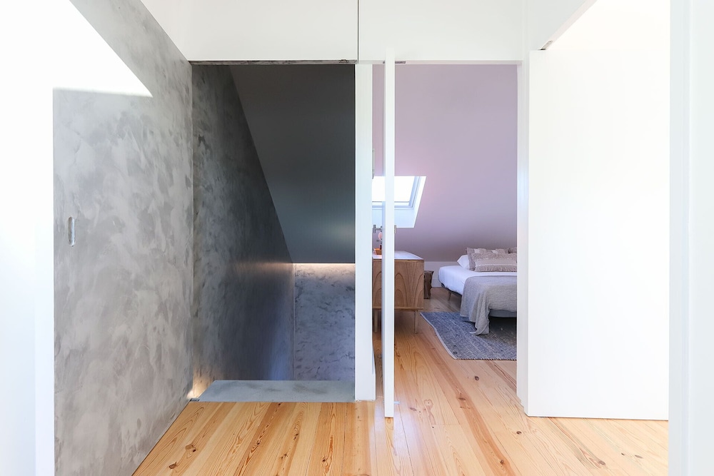 Marques De Pombal Duplex With Terrace By Homing view 3