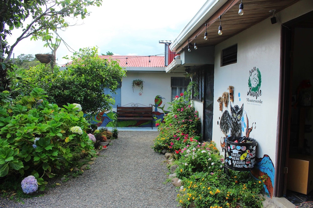 Casa Jungle Monteverde Bed & Breakfast