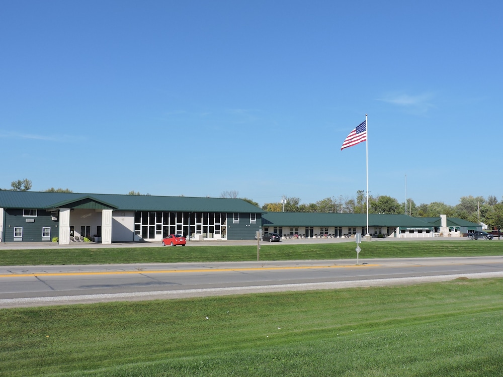 Indian Hills Inn & RV Park